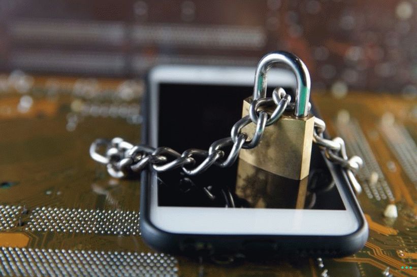 Obrázek chytrého telefonu připojeného k visacímu zámku.